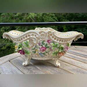 DRESDEN CARL THIEME FLOWER ENCRUSTED RETICULATED OVAL FOOTED BOWL